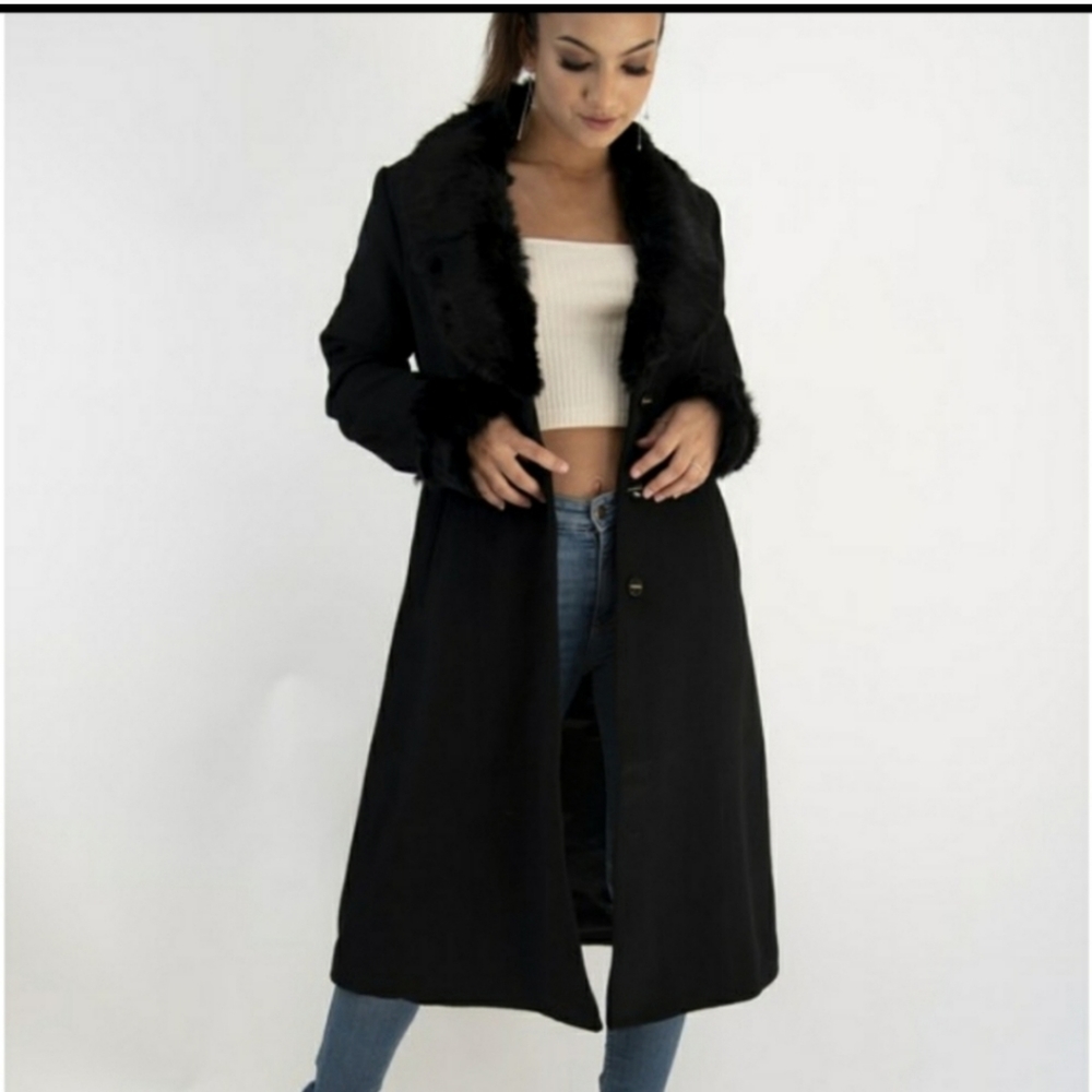 💎Beautiful elegant black wool and Angora warm winter coat